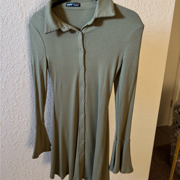 SHEIN Olive Ribbed Top - Picture 1 of 2